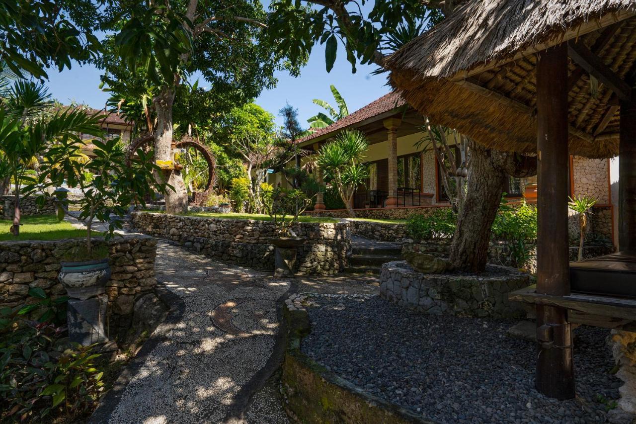 The Tanis Beach Resort Nusa Lembongan Eksteriør billede