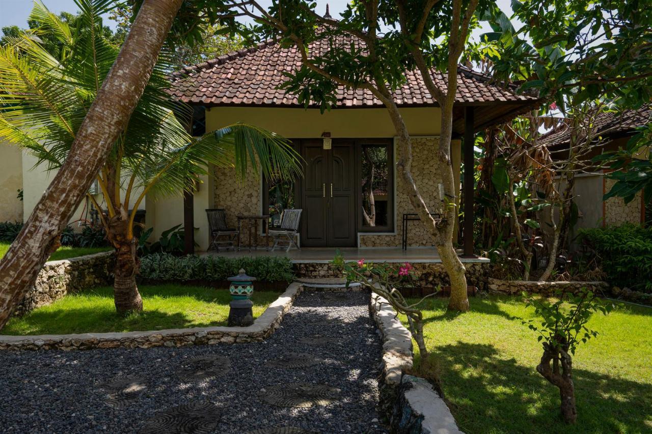 The Tanis Beach Resort Nusa Lembongan Eksteriør billede