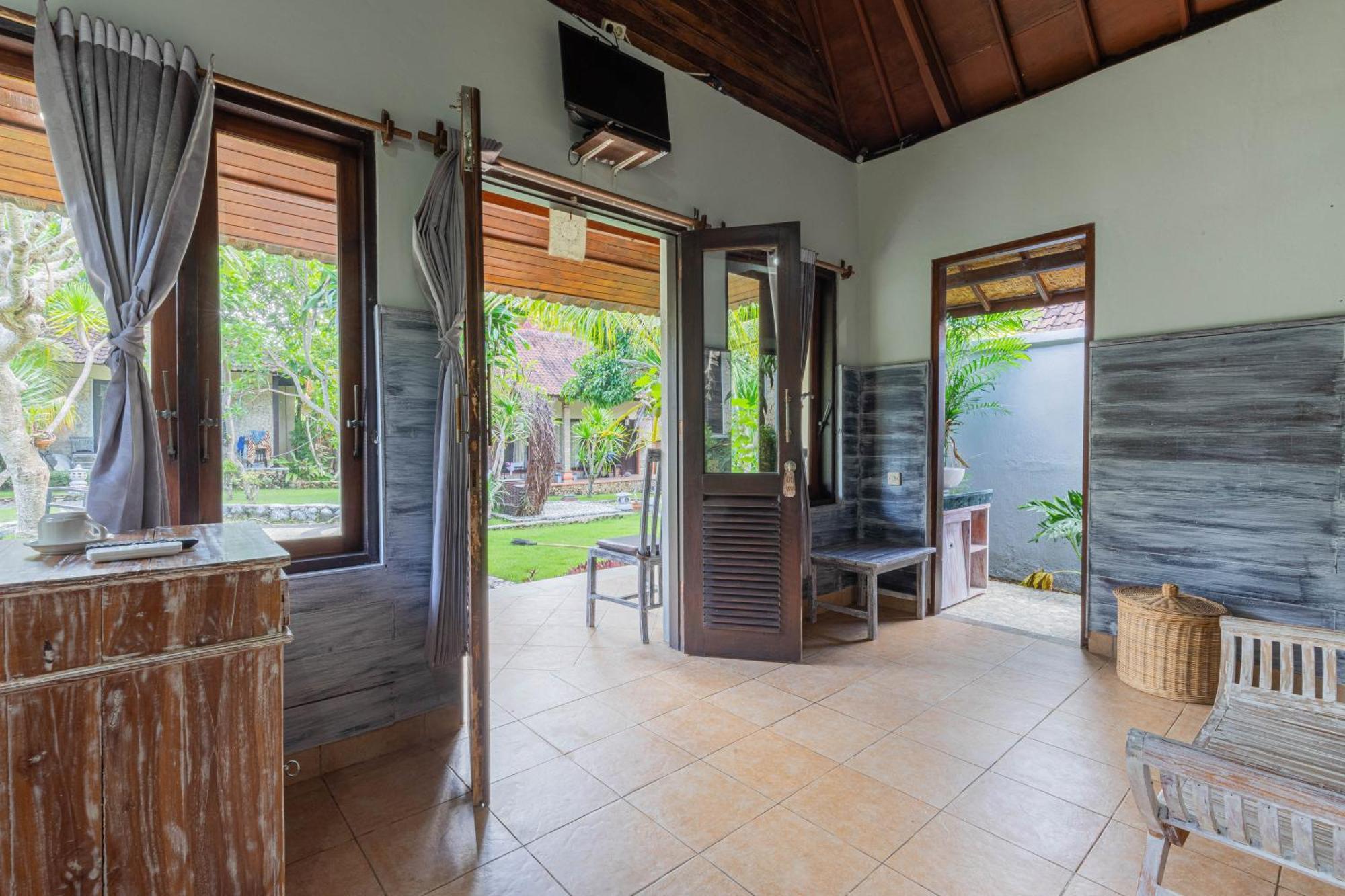 The Tanis Beach Resort Nusa Lembongan Eksteriør billede
