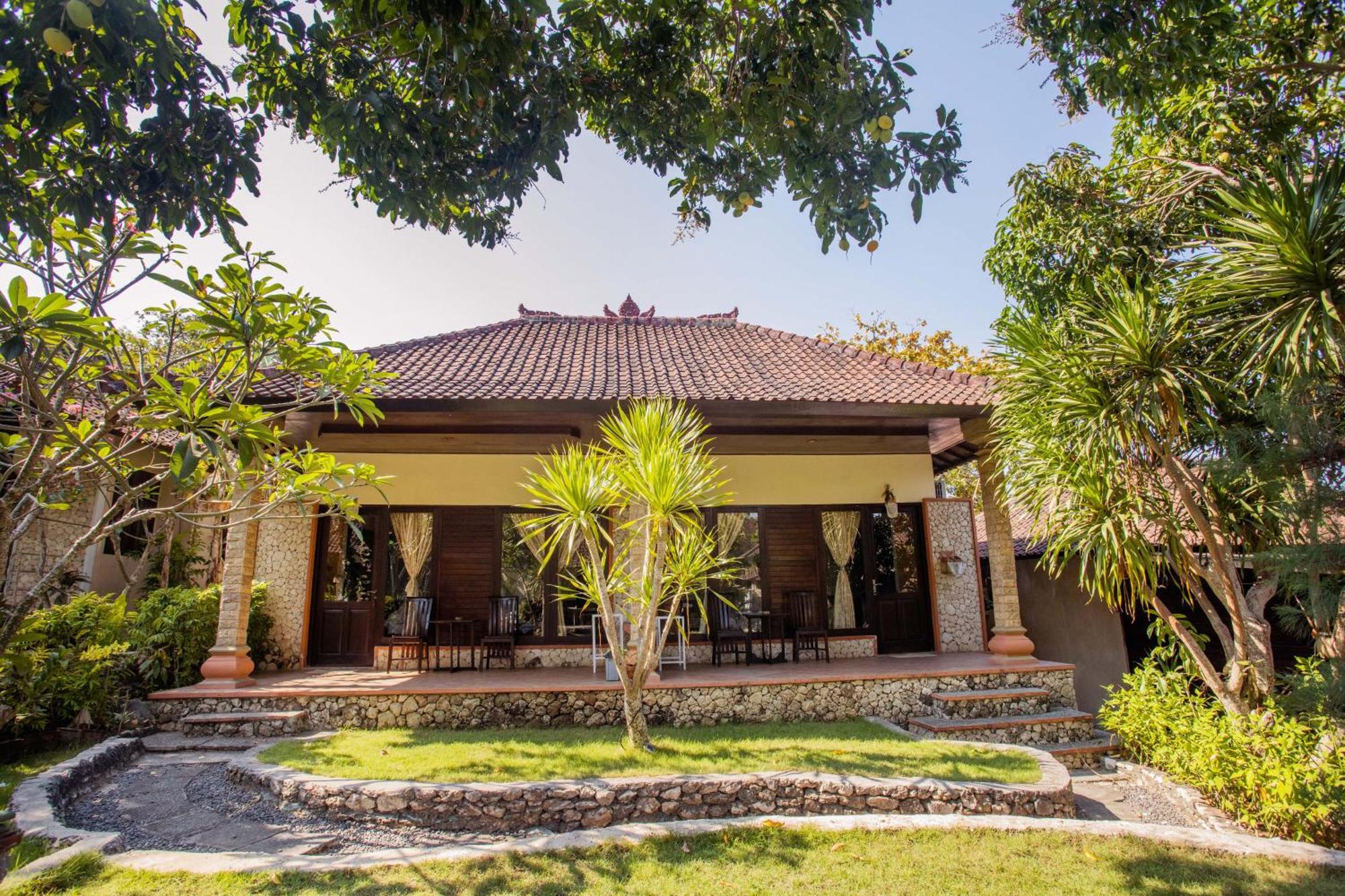 The Tanis Beach Resort Nusa Lembongan Eksteriør billede